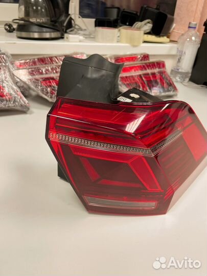 Фонарь Зад.Правый(Оригинал) 5NA945208G, VW Tiguan2