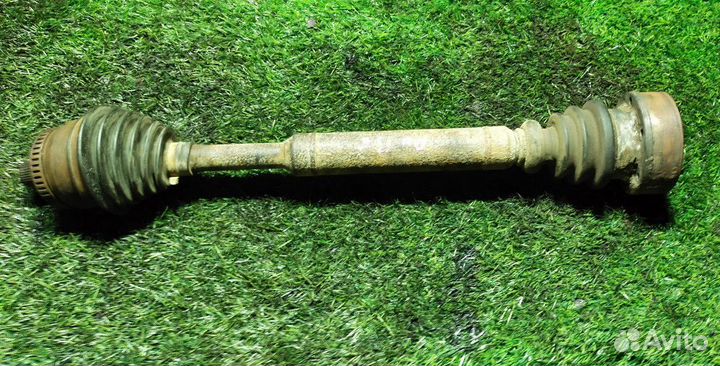 Привод правая передняя Audi A4 (B5)