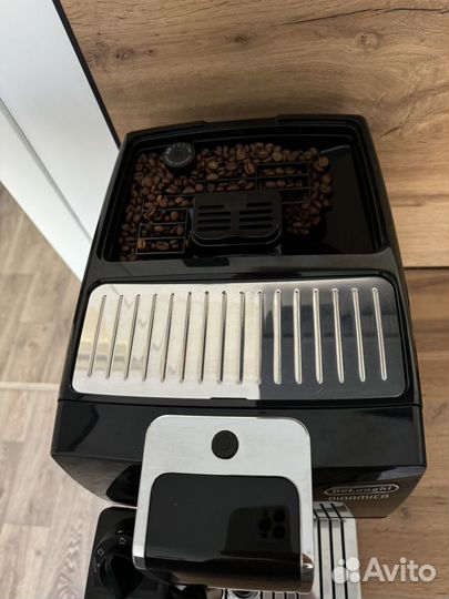 Кофемашина delonghi