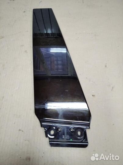 Накладки средних стоек Maserati Levante 3.0 V6 (2