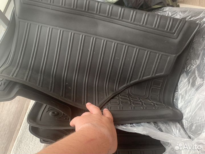 Коврики резиновые i40