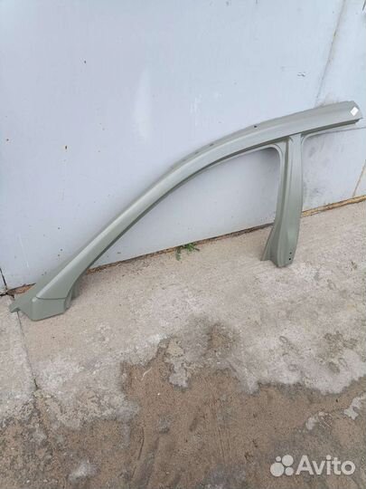 Стойка кузова левая центральная