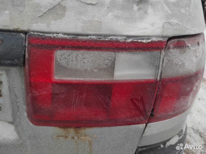 Задний фонарь для Тойота Карина E универсал