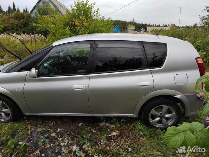 Toyota Opa 1.8 AT, 2004, 286 000 км