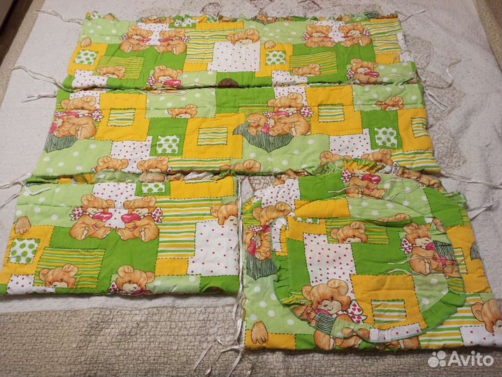 Бортики в детскую кроватку