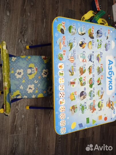 Детский стол и стул