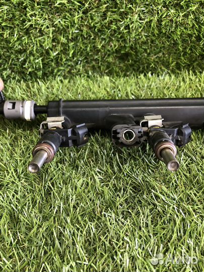 Топливная рампа с форсунками Citroen-Peugeot Ep6