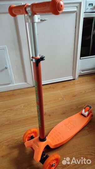 Самокат детский трехколесный