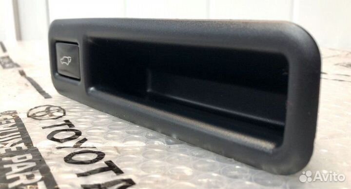 Ручка крышки багажника с кнопкой Lexus Rx 4