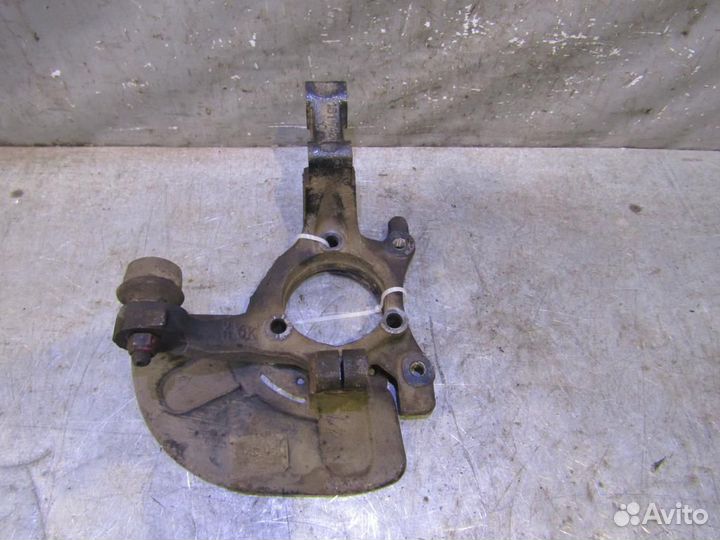 Кулак поворотный передний левый Opel Astra H \ Fa