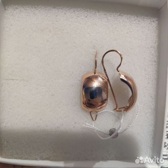 Золотые серьги