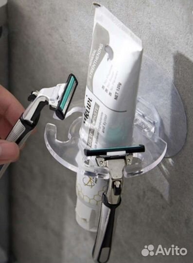 Дежатель для зубных щеток, пасты, бритв