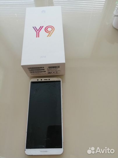 HUAWEI Y9 (2018), 3/32 ГБ