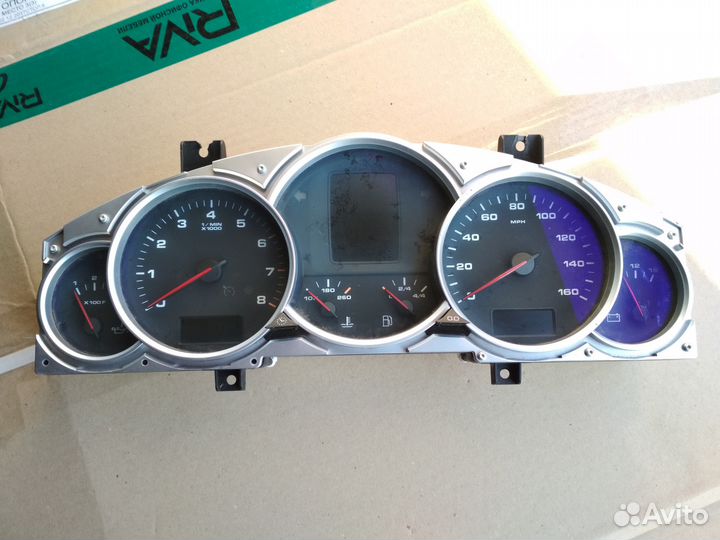 Щиток приборов (приборная панель)