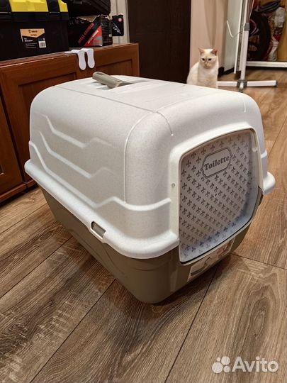 Закрытый лоток для кошек