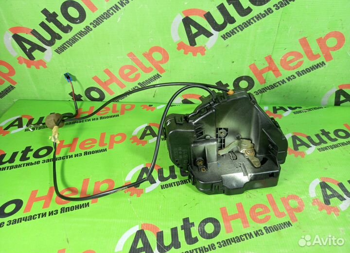 Замок двери mercedes C-class W203 задний левый