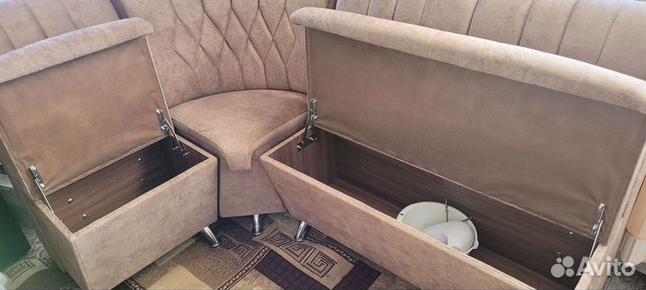 Кухонный мягкий уголок как новый