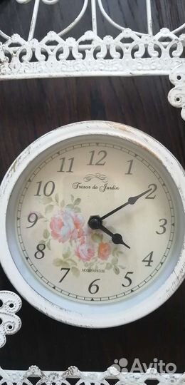 Часы настенные, цвет былый