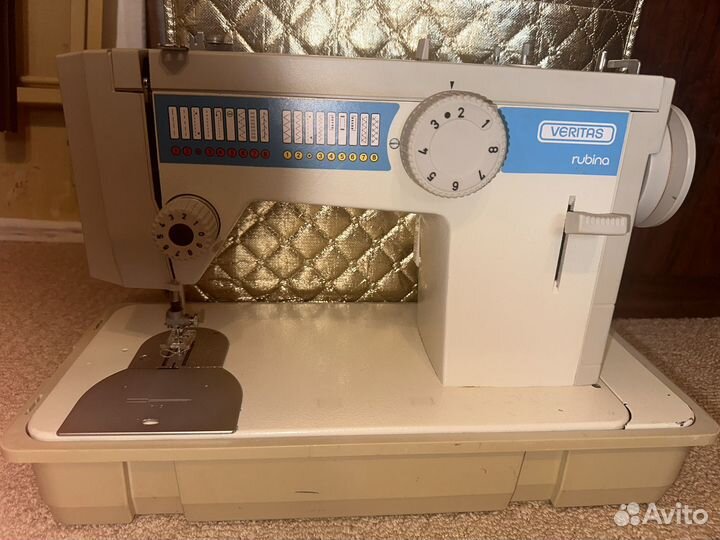 Швейная машина veritas