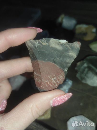 Камень яшма