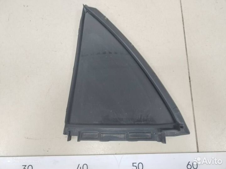 Стекло двери задней правой форточка Toyota Corolla