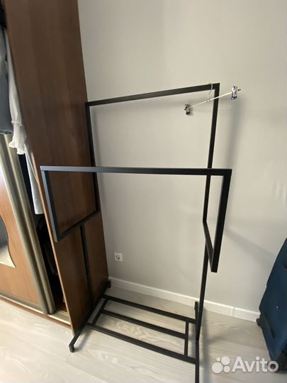 Вешалка для одежды напольная