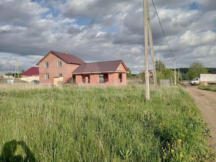 Коттедж 142 м² на участке 10 сот.