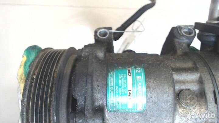 Компрессор кондиционера Peugeot 206, 2000