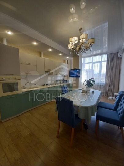 2-к. квартира, 90 м², 6/10 эт.