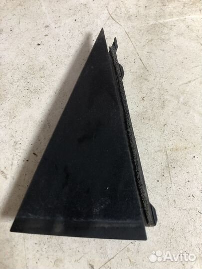 Задняя левая накладка двери KIA RIO 3