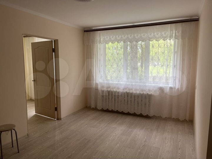 2-к. квартира, 50 м², 1/5 эт.