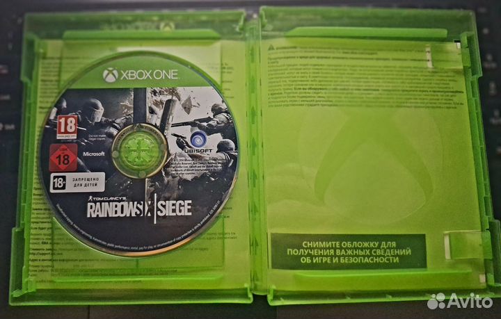 Диск на xbox one Tom Clancy's Rainbow Six Siege