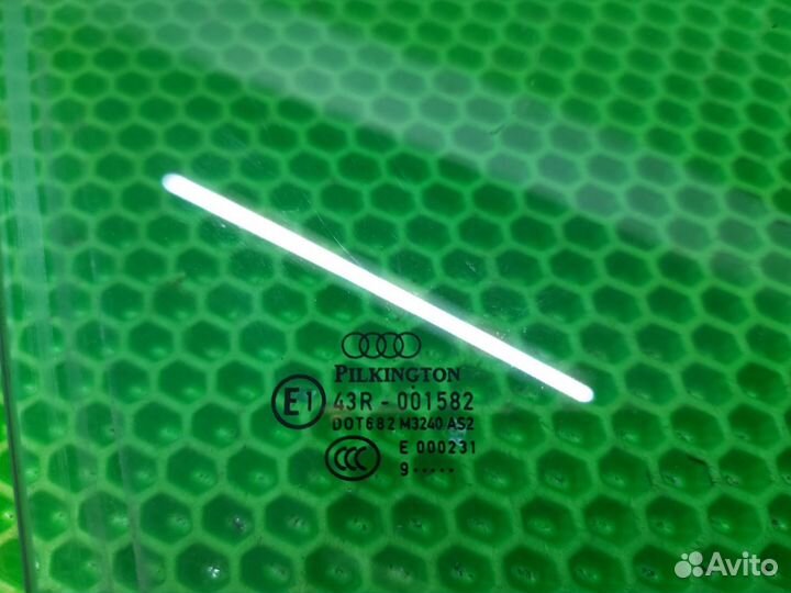 Стекло двери переднее правое Audi Q7 4LB ccma 2009