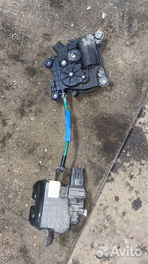 Замок крышки багажника Kia Mohave 2021