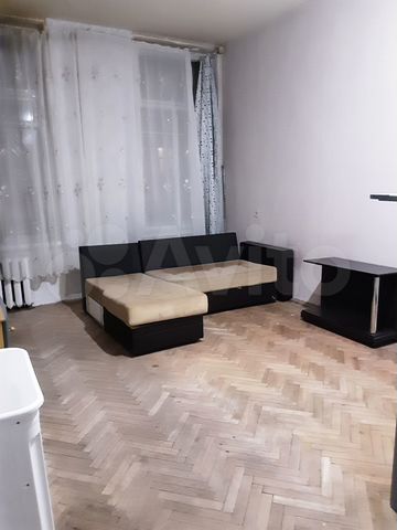 Комната 24 м² в 5-к., 3/5 эт.