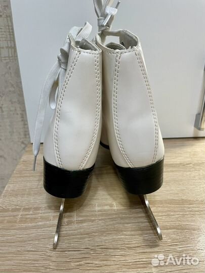 Коньки фигурные детские