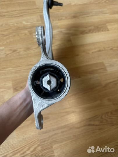 Рычаг левый нижний honda civic 5D 2008