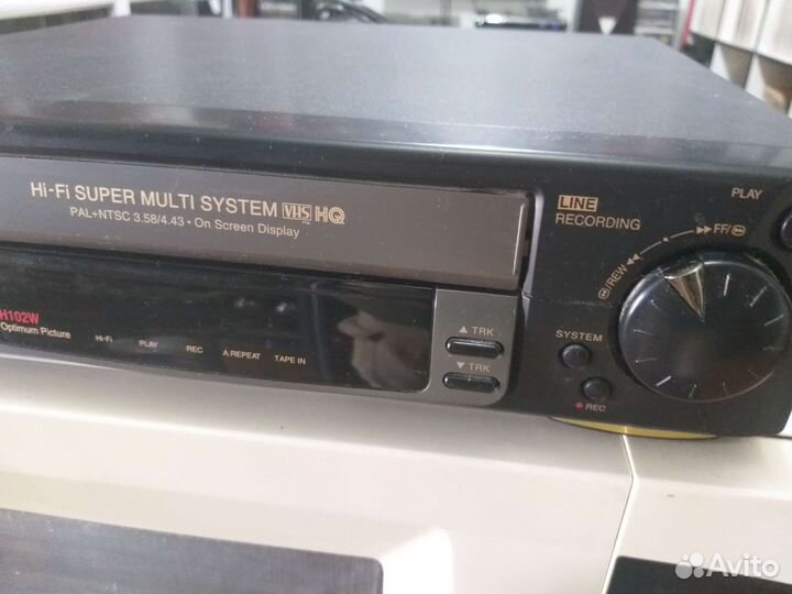 Видеомагнитофон HI FI стерео
