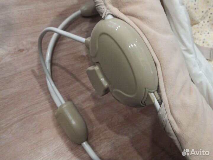 Шезлонг детский с вибрацией