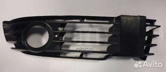 Решетка бампера лев с птф VW: passat 00-05(Страна