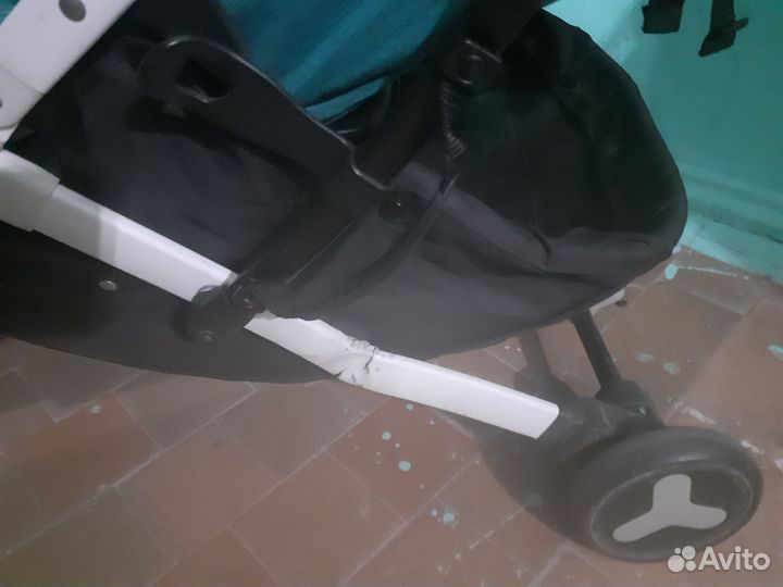 Прогулочная коляска yoya plus