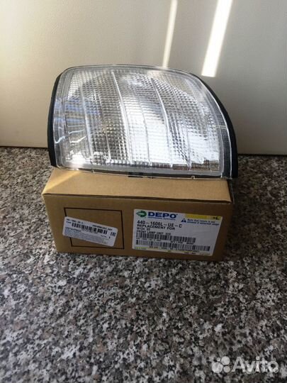 Поворотник белый Мерседес W 124 в ассортименте