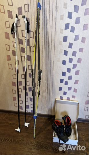 Лыжи беговые с ботинками