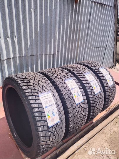 Triangle IcelynX TI501 225/40 R18 92T