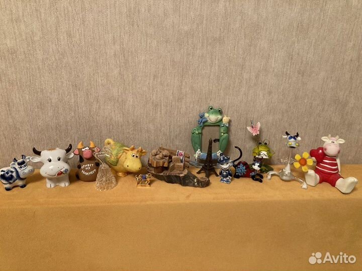 Коровы,коты,лягушки много