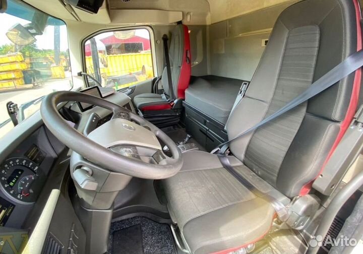 В разборке грузовик Volvo, FH с 2013