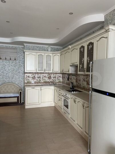 2-к. квартира, 68 м², 4/5 эт.