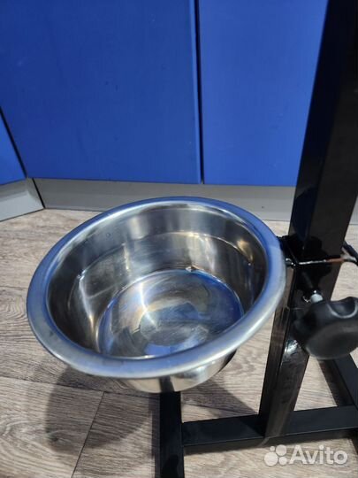 Подставка для кормления собак