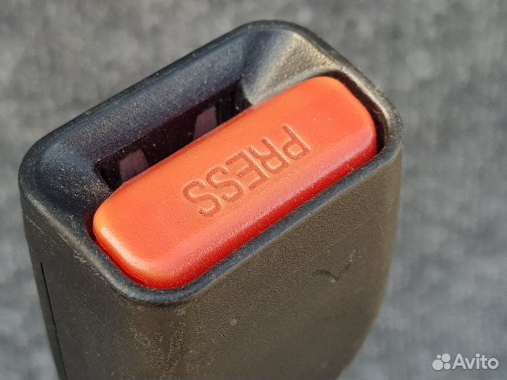 Ответная часть ремня безопасности Kia Sportage SL