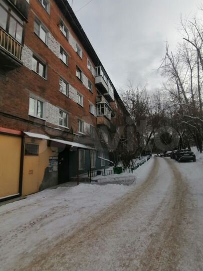 4-к. квартира, 63 м², 2/4 эт.